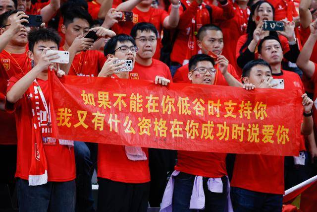 NBA官方警告文班亚马！提升犯规等级，肖华力挺裁判！